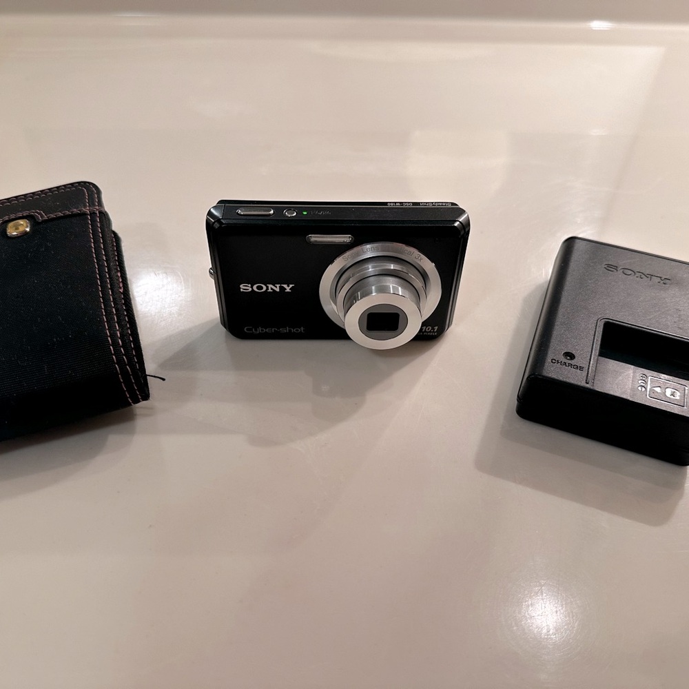Sony Cyber-shot Digital Camera